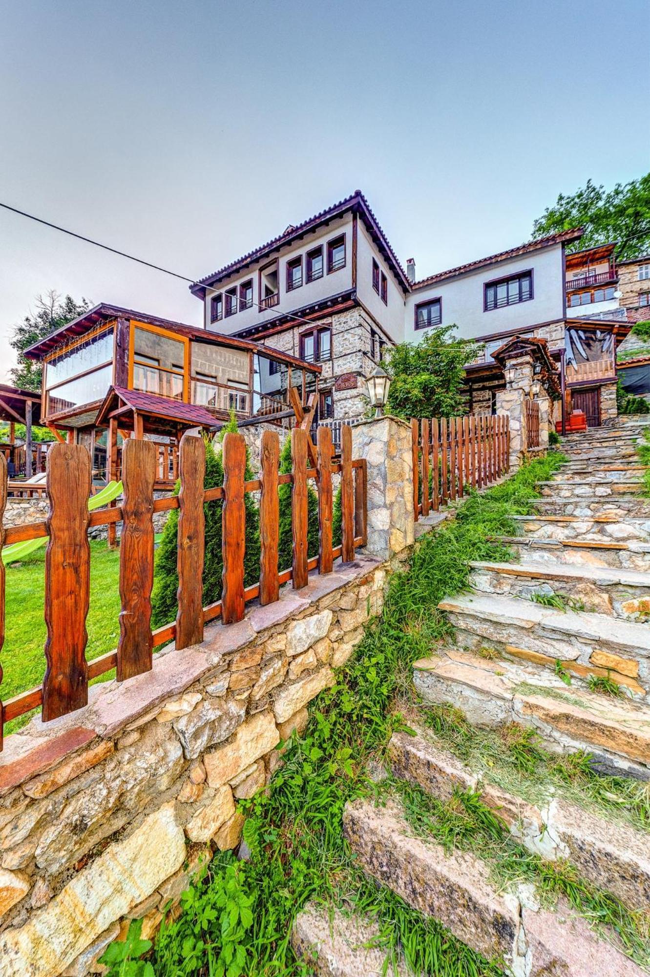 Valkanovi House Pamporowo Exterior foto